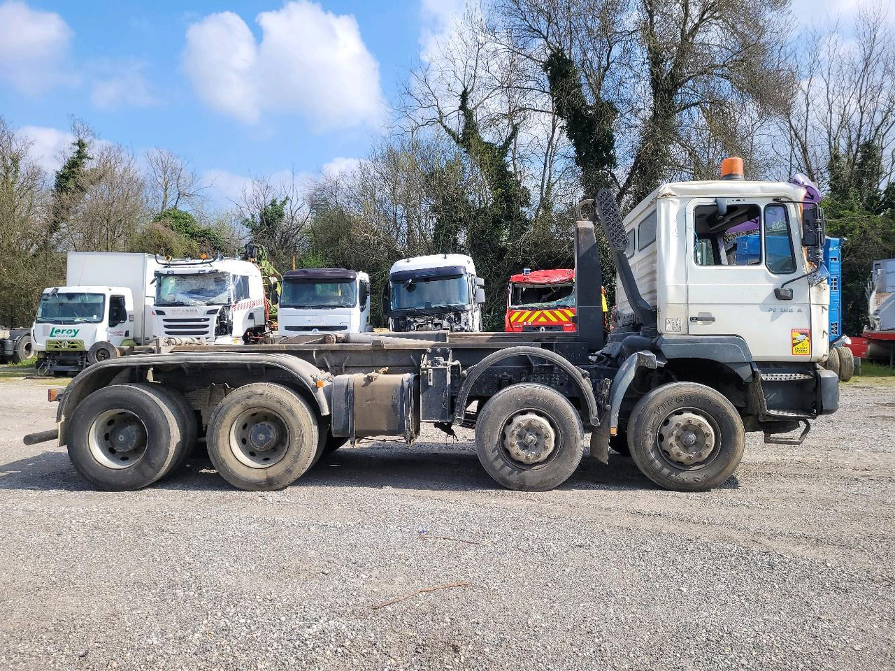 MN FE360A POLYBENNE 8X4 - Camion transport containere/ Swap body: Foto 3 MN FE360A POLYBENNE 8X4 - Camion transport containere/ Swap body: Foto 3