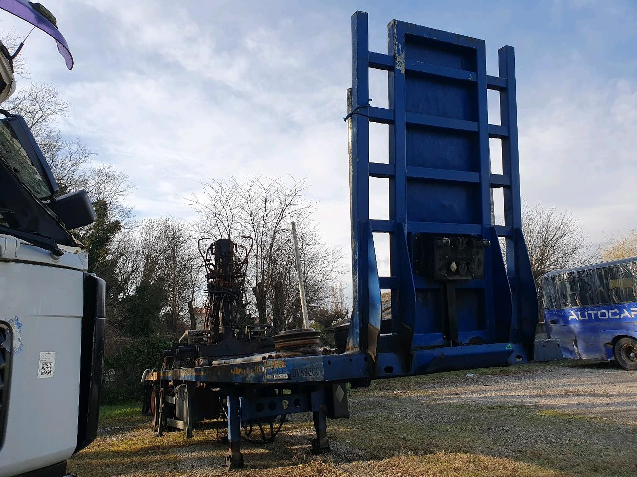 LECITRAILE SEMI GRUE FORESTIERE - Semiremorcă: Foto 1 LECITRAILE SEMI GRUE FORESTIERE - Semiremorcă: Foto 1