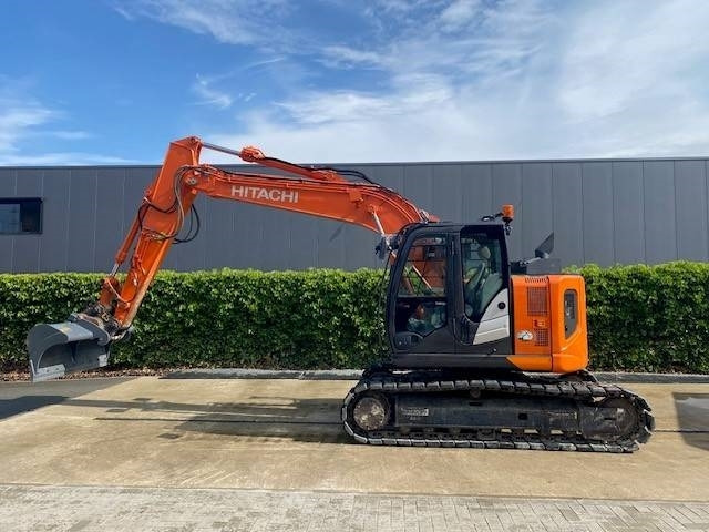 Hitachi ZX 135 US-6 - Excavator pe şenile: Foto 2 Hitachi ZX 135 US-6 - Excavator pe şenile: Foto 2