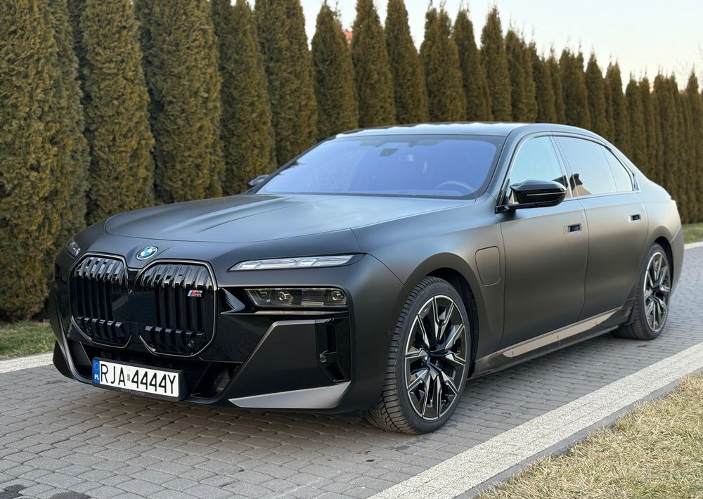 BMW Seria 7 - Berlină/ Sedan: Foto 1 BMW Seria 7 - Berlină/ Sedan: Foto 1