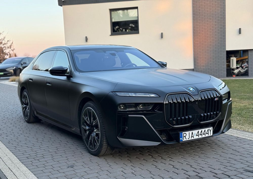 BMW Seria 7 - Berlină/ Sedan: Foto 2 BMW Seria 7 - Berlină/ Sedan: Foto 2