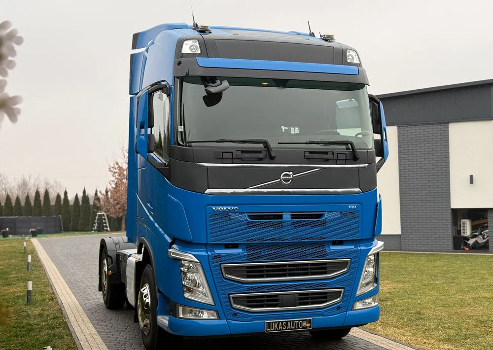 Volvo FH 500 HYDRAULIKA - Cap tractor: Foto 3 Volvo FH 500 HYDRAULIKA - Cap tractor: Foto 3