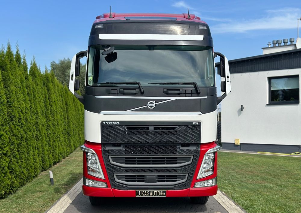 Volvo FH 500 PARK COOL - Cap tractor: Foto 2 Volvo FH 500 PARK COOL - Cap tractor: Foto 2