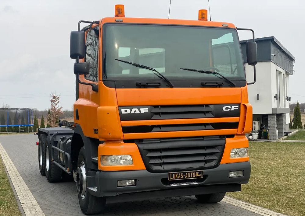 DAF CF 85.340 6X4 MANUAL - Camion cu cârlig: Foto 1 DAF CF 85.340 6X4 MANUAL - Camion cu cârlig: Foto 1