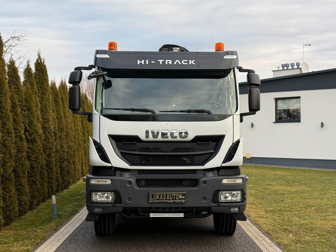 Iveco TRAKKER 450 6X4 DOUBLE HYDRO-BOARD HIAB - Camion cu macara: Foto 3 Iveco TRAKKER 450 6X4 DOUBLE HYDRO-BOARD HIAB - Camion cu macara: Foto 3