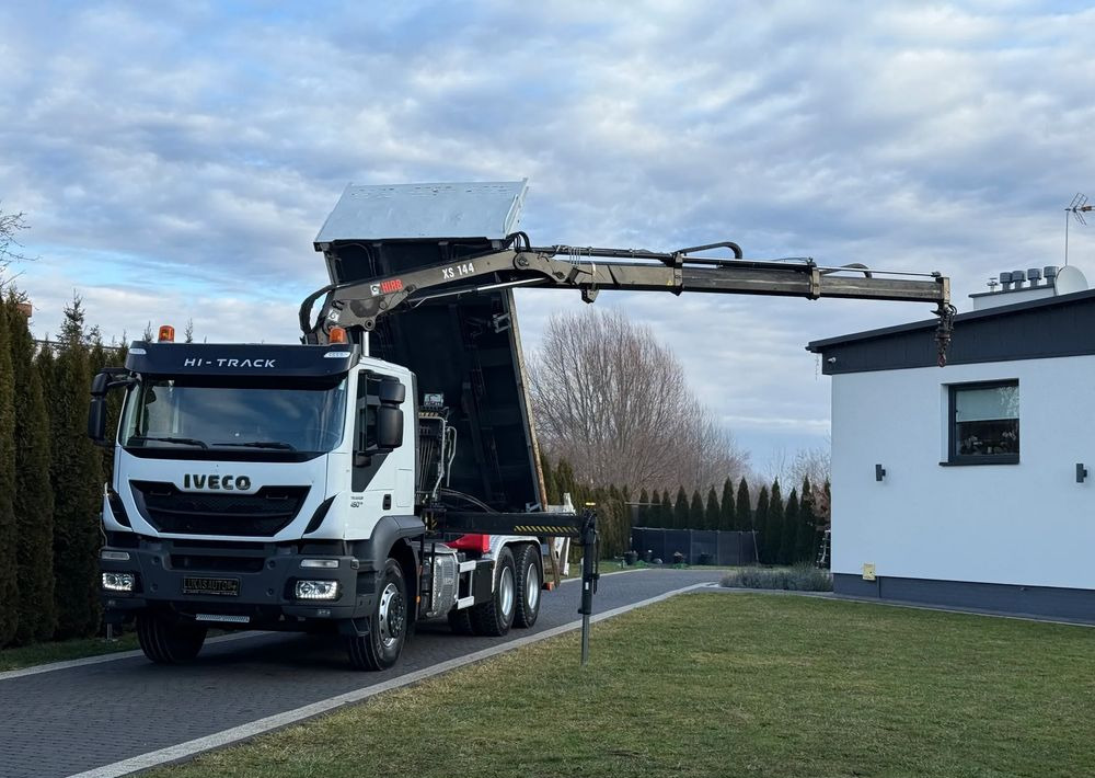 Iveco TRAKKER 450 6X4 PODWÓJNA HYDRO-BURTA HIAB 104 - Camion basculantă: Foto 1 Iveco TRAKKER 450 6X4 PODWÓJNA HYDRO-BURTA HIAB 104 - Camion basculantă: Foto 1