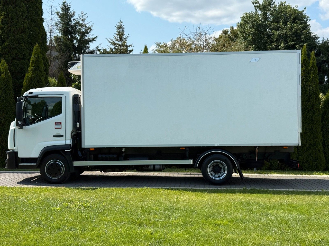 Renault D7.5 MANUAL LAMBERET CARRIER XARIOS 350 - Camion frigider: Foto 4 Renault D7.5 MANUAL LAMBERET CARRIER XARIOS 350 - Camion frigider: Foto 4