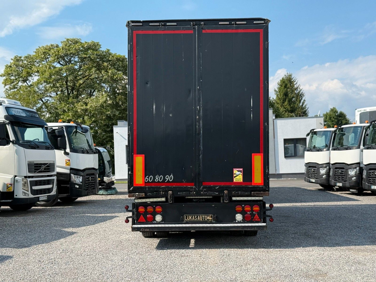 Camion cu prelată Volvo FH16 660 HP XL   TANDEM 6x2 LIMITED EDITION: Foto 13