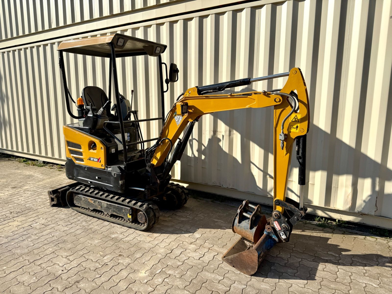 Sany SY16/ 2023 BJ / 745 H / 2 x Löffel - Mini excavator: Foto 5 Sany SY16/ 2023 BJ / 745 H / 2 x Löffel - Mini excavator: Foto 5