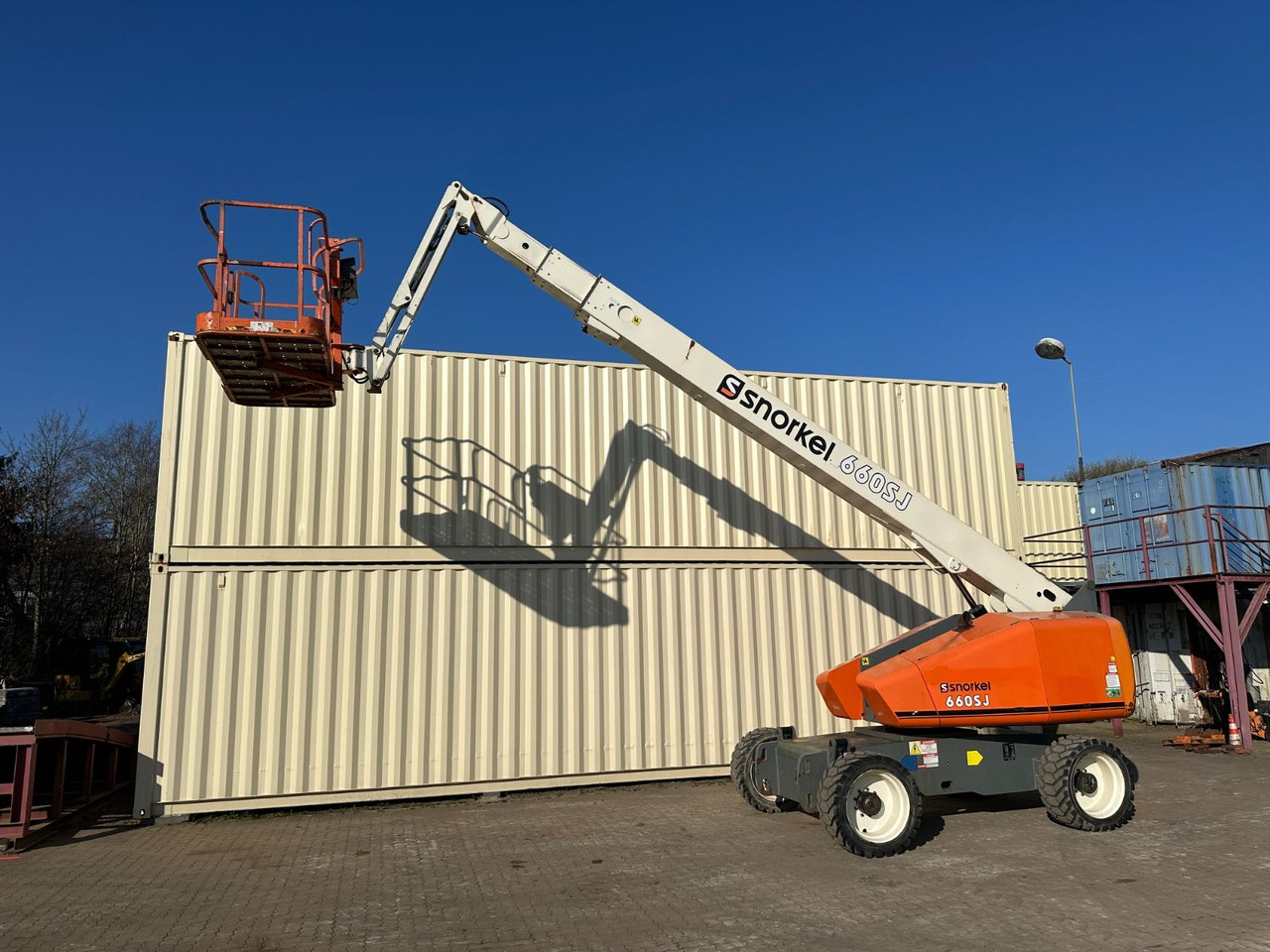 Snorkel 660SJ 4x4 / 22 Meter / 2019 BJ / 2.495 H - Camion cu nacela: Foto 1 Snorkel 660SJ 4x4 / 22 Meter / 2019 BJ / 2.495 H - Camion cu nacela: Foto 1