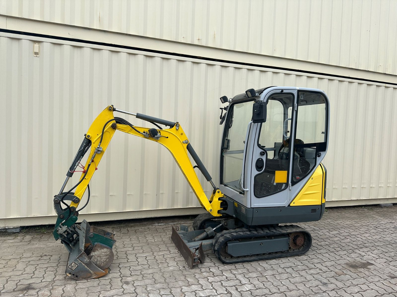 Wacker ET16 / 1.600 H / 2 x Löffel / MS01 / 1. Hand - Mini excavator: Foto 1 Wacker ET16 / 1.600 H / 2 x Löffel / MS01 / 1. Hand - Mini excavator: Foto 1