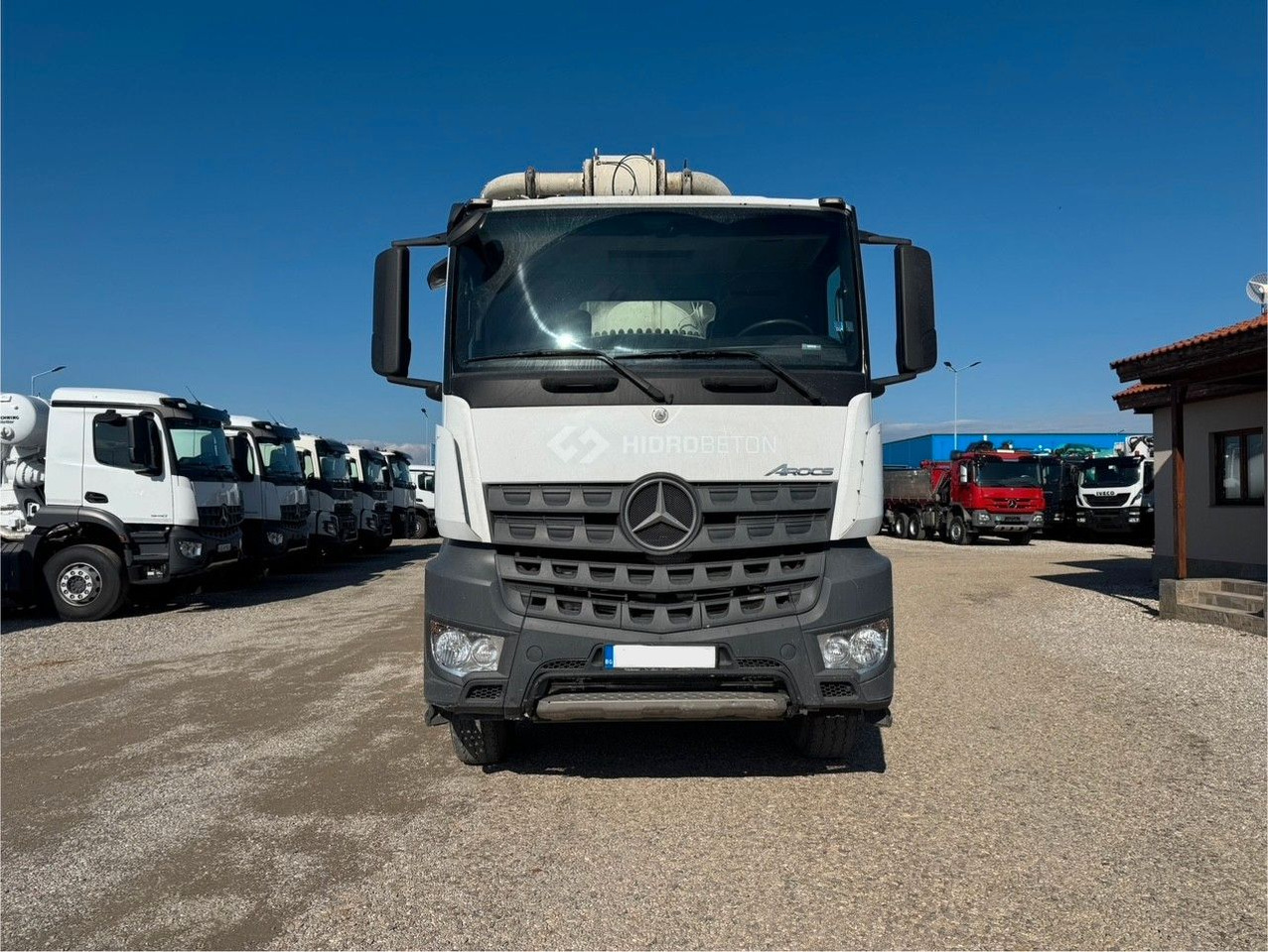 Mercedes-Benz AROCS 3743 PUTZMEISTER M47-5 - Autopompă de beton: Foto 2 Mercedes-Benz AROCS 3743 PUTZMEISTER M47-5 - Autopompă de beton: Foto 2