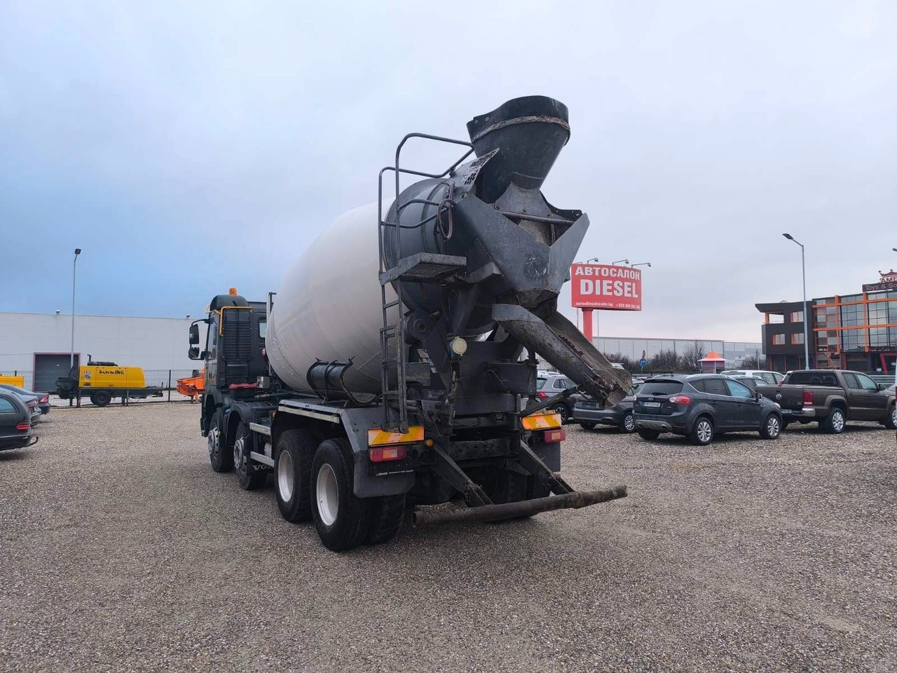 Volvo FMX 410 LIEBHERR 9M3 EURO6 - Autobetonieră: Foto 5 Volvo FMX 410 LIEBHERR 9M3 EURO6 - Autobetonieră: Foto 5