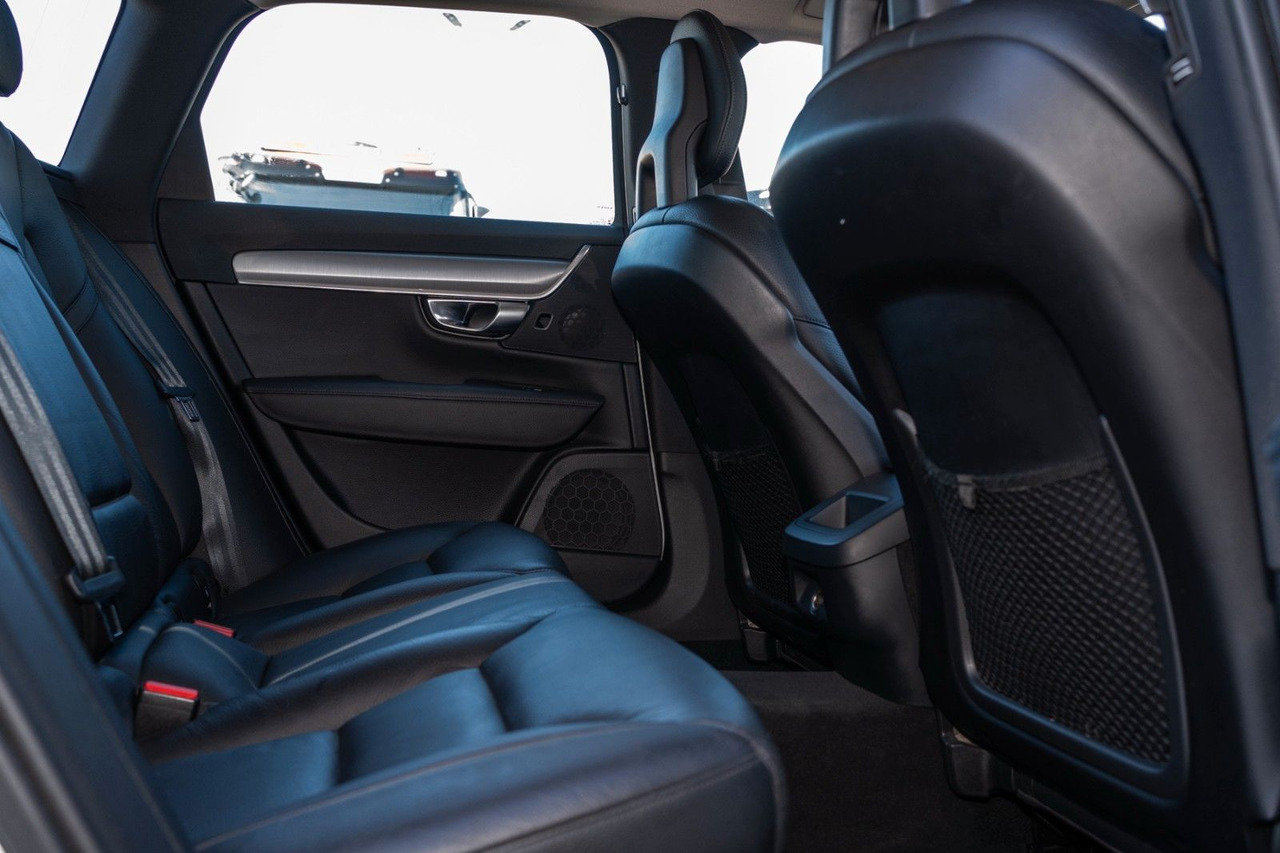 Mașină break Volvo V90 D4 Momentum 2.0D: Foto 13 Mașină break Volvo V90 D4 Momentum 2.0D: Foto 13