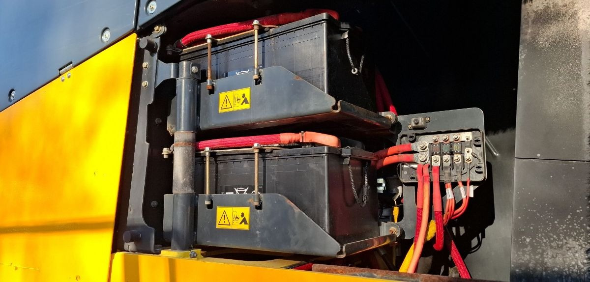 BOMAG DE BM 2200/75 Stage IV/Tier 4f - Maşină de asfaltat: Foto 4 BOMAG DE BM 2200/75 Stage IV/Tier 4f - Maşină de asfaltat: Foto 4