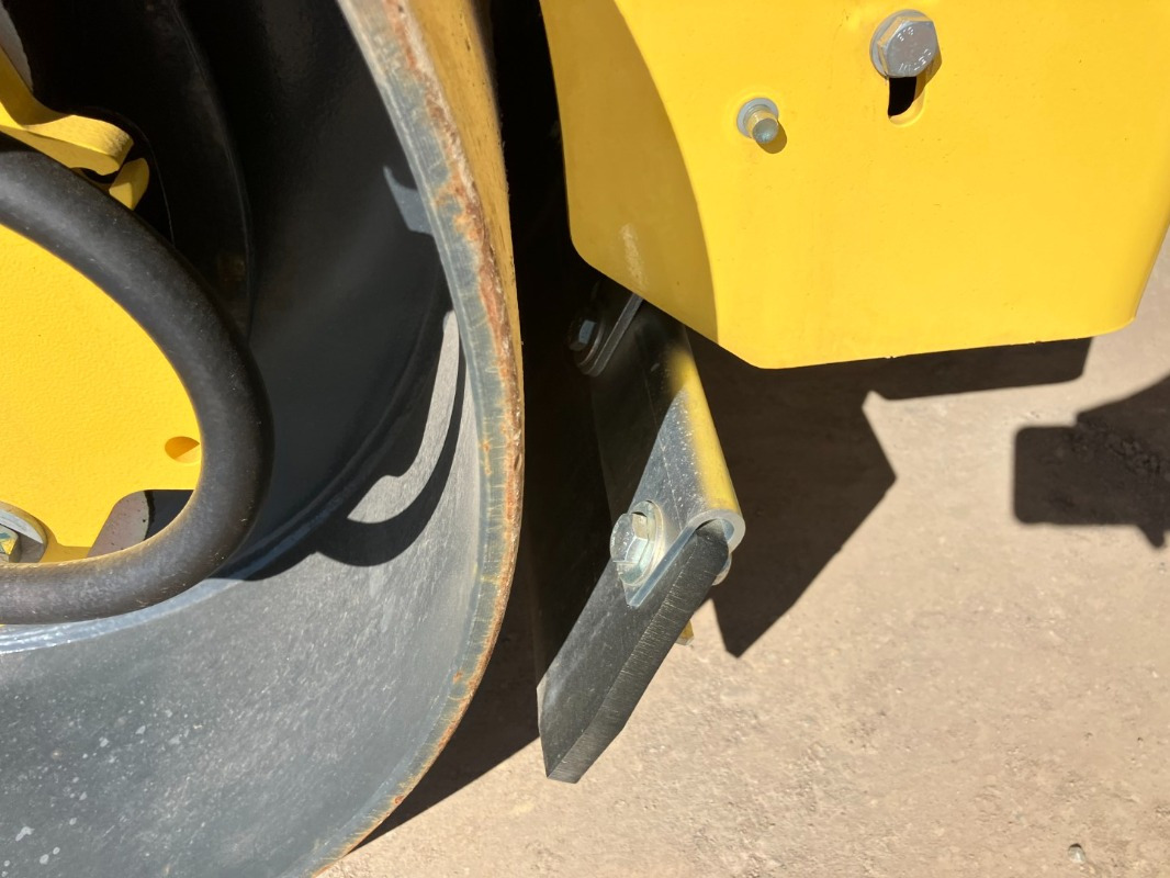 Cilindru compactor nou BOMAG DE BW 120 AD-5 Stage V/Tier 4f: Foto 16 Cilindru compactor nou BOMAG DE BW 120 AD-5 Stage V/Tier 4f: Foto 16