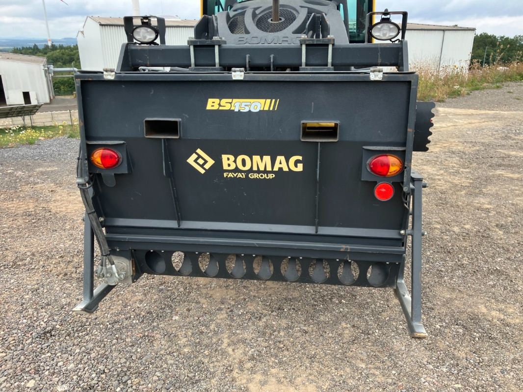 BOMAG DE BW 154 AP-4i Stage IIIb/Tier 4f - Cilindru compactor: Foto 5 BOMAG DE BW 154 AP-4i Stage IIIb/Tier 4f - Cilindru compactor: Foto 5