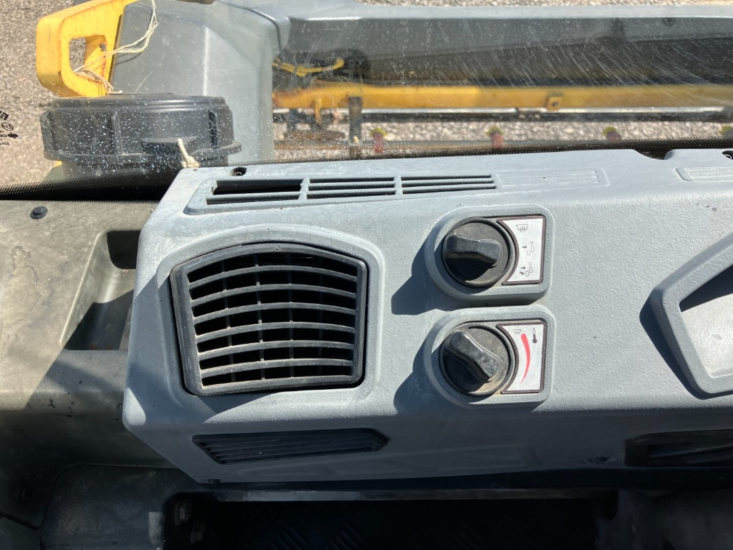 BOMAG DE BW 161 AD-5  Stage IIIb/Tier 4i - Cilindru compactor pentru asfalt: Foto 4 BOMAG DE BW 161 AD-5  Stage IIIb/Tier 4i - Cilindru compactor pentru asfalt: Foto 4