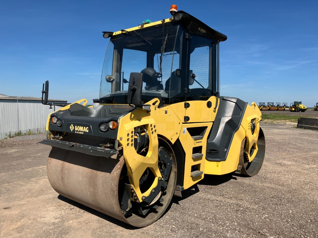BOMAG DE BW 161 AD-5  Stage IIIb/Tier 4i - Cilindru compactor pentru asfalt: Foto 1 BOMAG DE BW 161 AD-5  Stage IIIb/Tier 4i - Cilindru compactor pentru asfalt: Foto 1