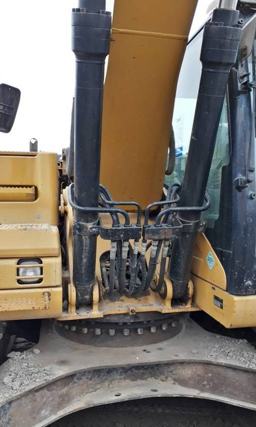 Koparka Caterpillar 320DL hydraulika klima kamera CAT - Excavator pe şenile: Foto 5 Koparka Caterpillar 320DL hydraulika klima kamera CAT - Excavator pe şenile: Foto 5