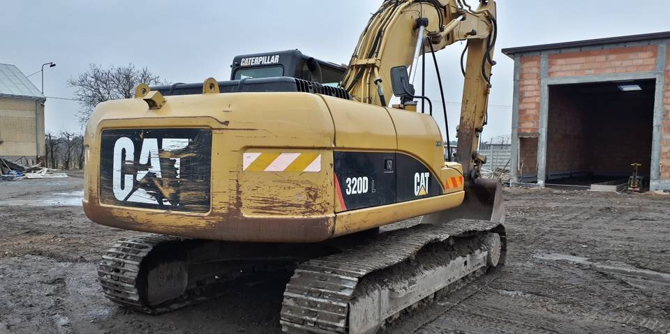 Koparka Caterpillar 320DL hydraulika klima kamera CAT - Excavator pe şenile: Foto 3 Koparka Caterpillar 320DL hydraulika klima kamera CAT - Excavator pe şenile: Foto 3