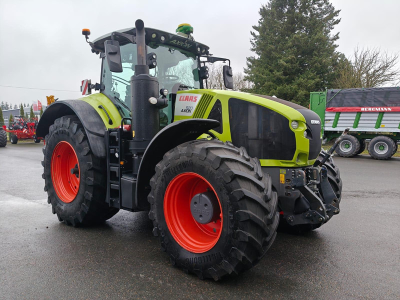 Claas Axion 920 Cmatic GREEN FIT - Tractor agricol: Foto 1 Claas Axion 920 Cmatic GREEN FIT - Tractor agricol: Foto 1