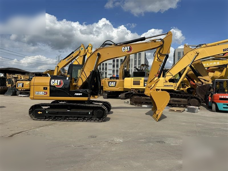 CATERPILLAR 313D2 - Excavator pe şenile: Foto 1 CATERPILLAR 313D2 - Excavator pe şenile: Foto 1