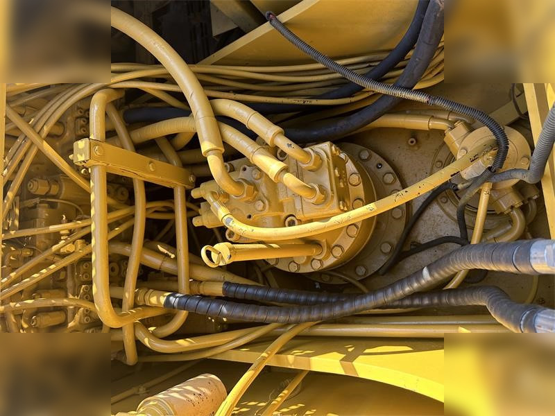 Excavator pe şenile CATERPILLAR 320BL: Foto 8 Excavator pe şenile CATERPILLAR 320BL: Foto 8