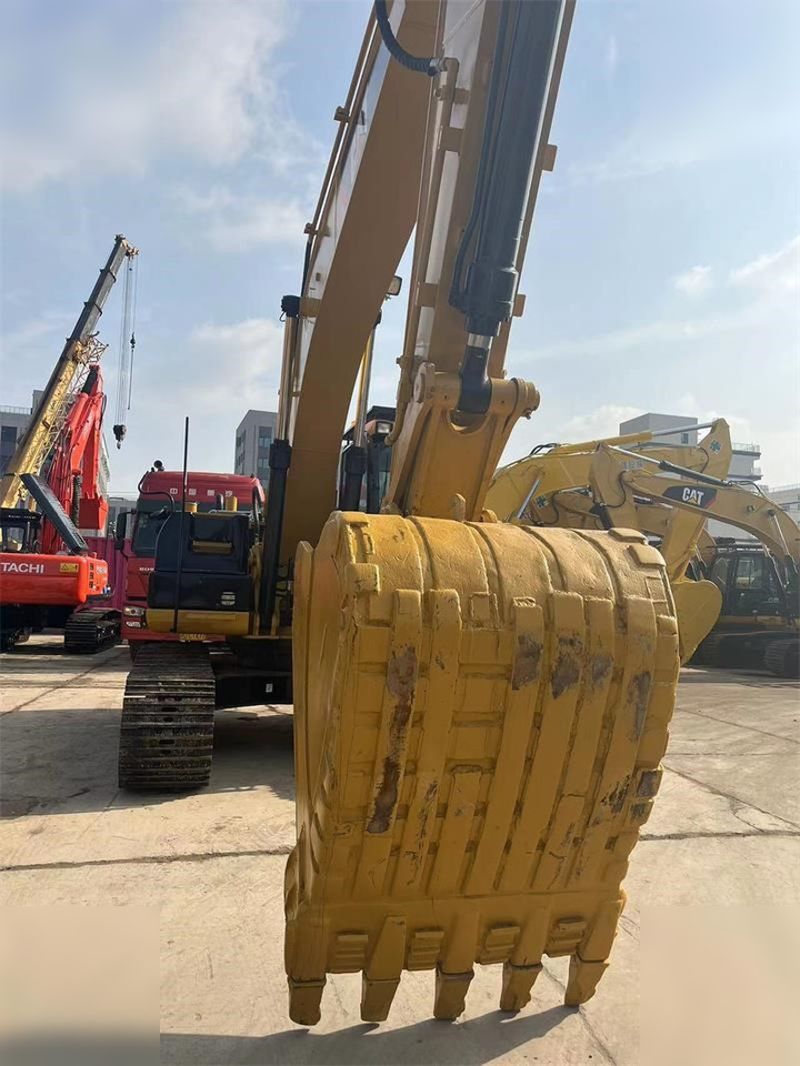 Excavator pe şenile CATERPILLAR 320D: Foto 9
