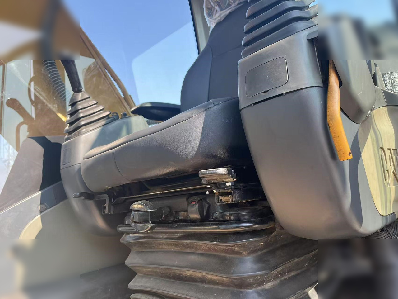 CATERPILLAR 320D - Excavator pe şenile: Foto 4 CATERPILLAR 320D - Excavator pe şenile: Foto 4