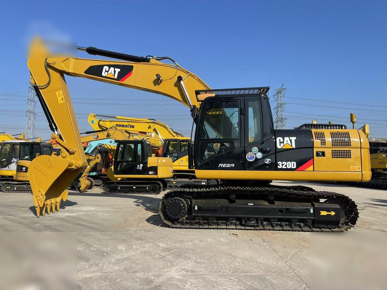 CATERPILLAR 320D - Excavator pe şenile: Foto 1 CATERPILLAR 320D - Excavator pe şenile: Foto 1