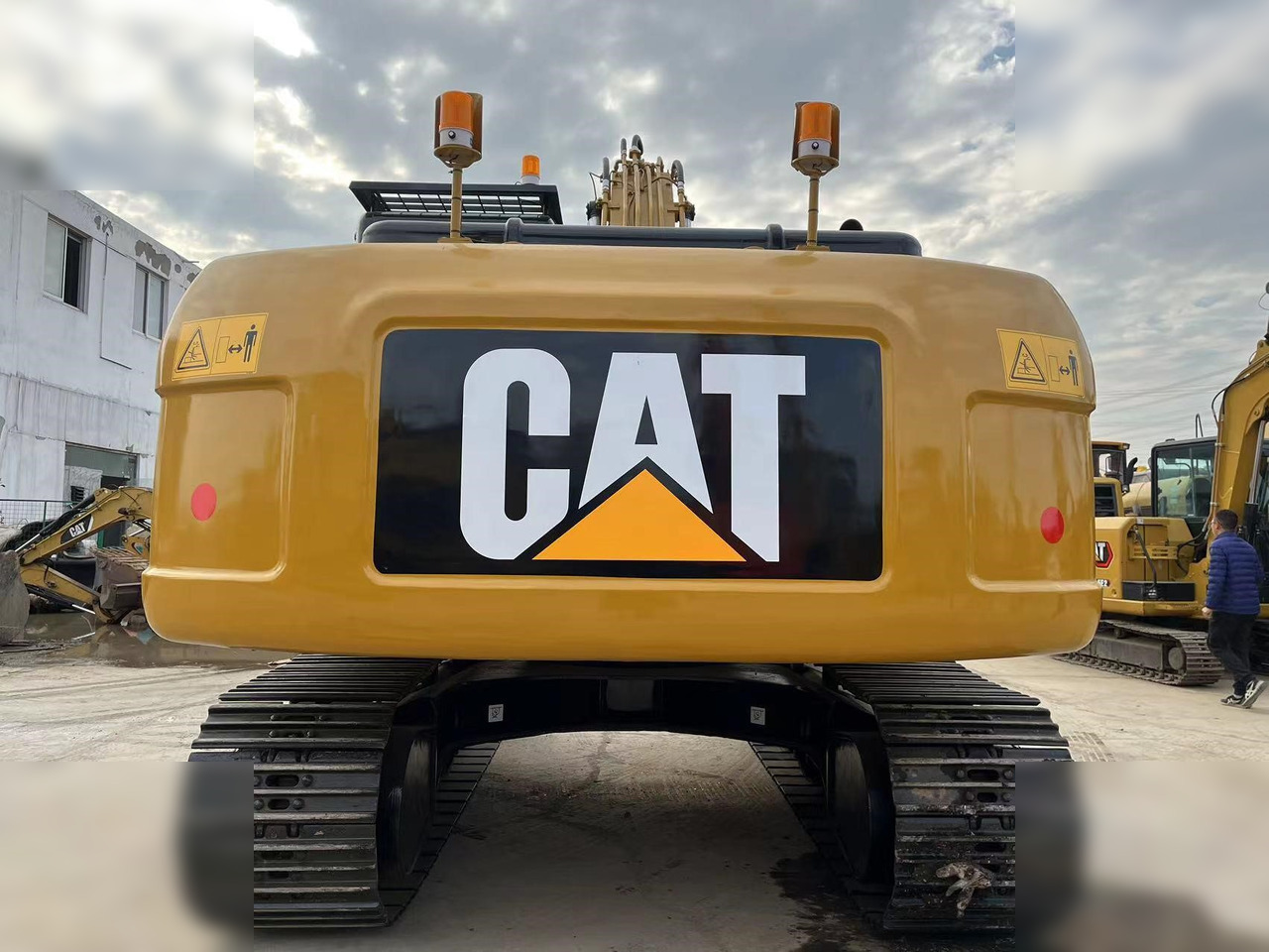 CATERPILLAR 320D - Excavator pe şenile: Foto 3 CATERPILLAR 320D - Excavator pe şenile: Foto 3