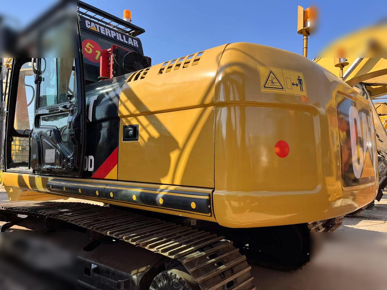 CATERPILLAR 320D - Excavator pe şenile: Foto 4 CATERPILLAR 320D - Excavator pe şenile: Foto 4