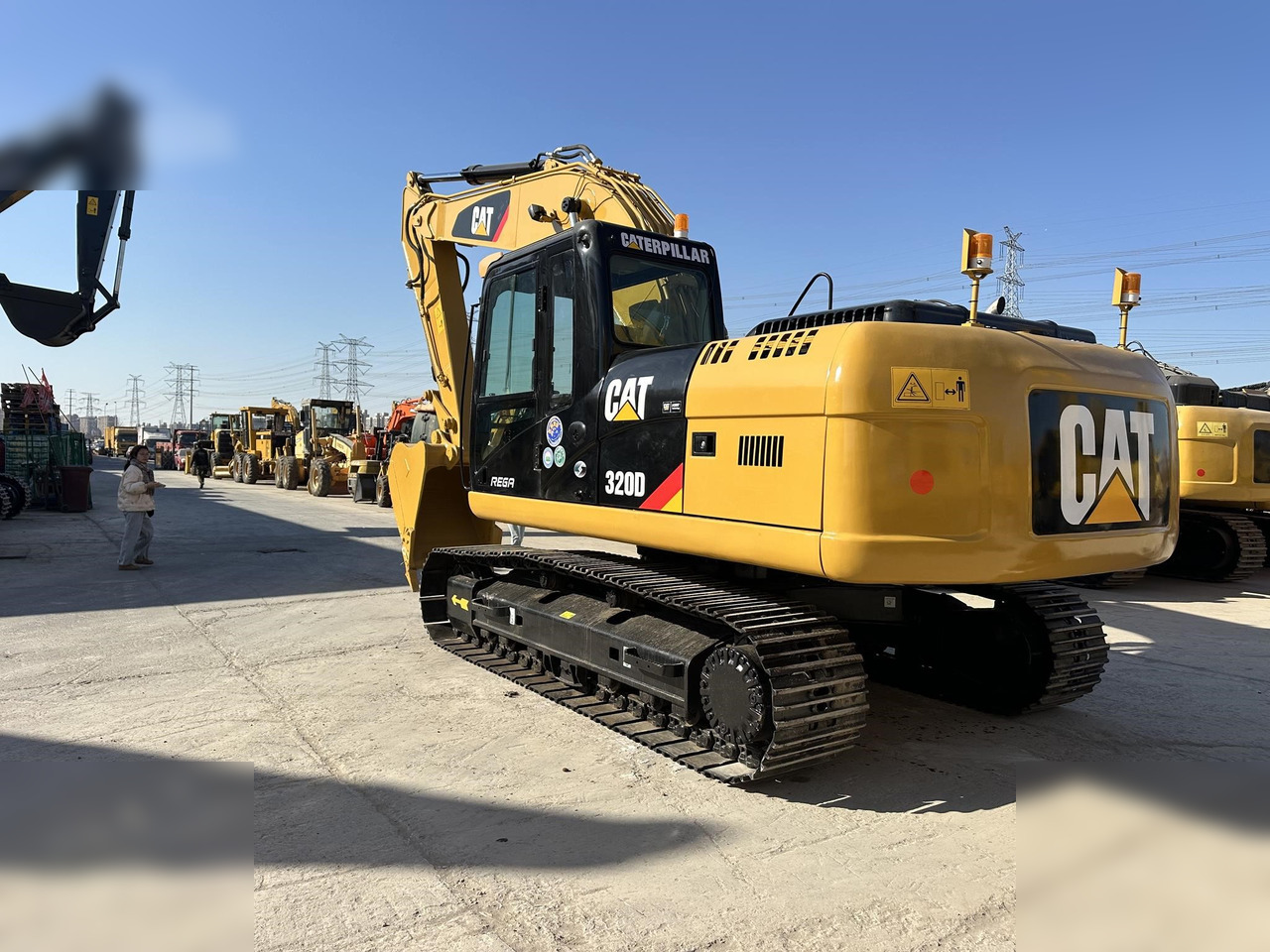 CATERPILLAR 320D - Excavator pe şenile: Foto 5 CATERPILLAR 320D - Excavator pe şenile: Foto 5