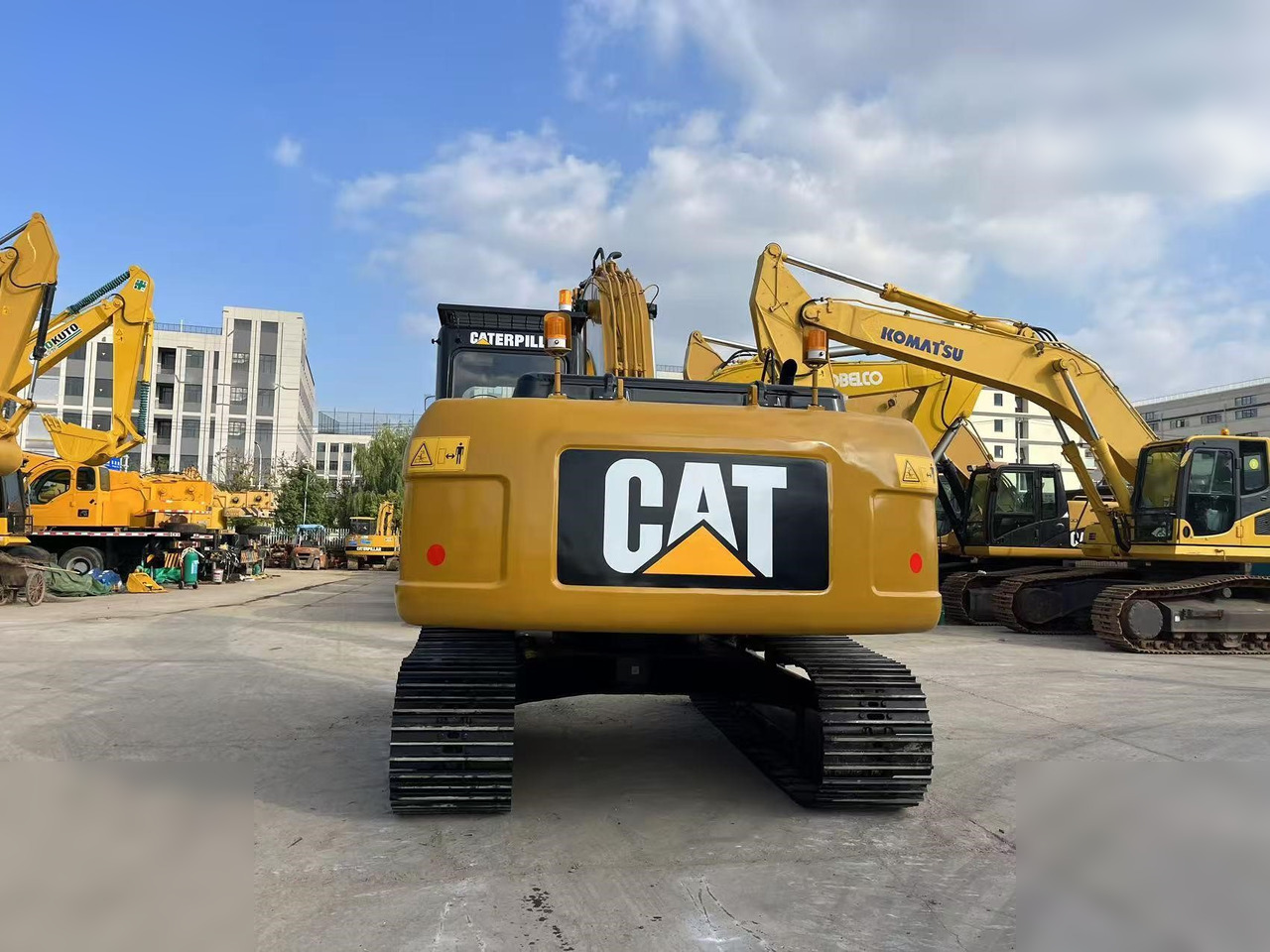 CATERPILLAR 320D - Excavator pe şenile: Foto 4 CATERPILLAR 320D - Excavator pe şenile: Foto 4