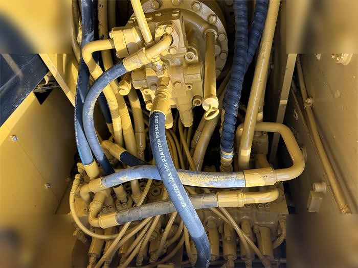 Excavator pe şenile CATERPILLAR 320D: Foto 10 Excavator pe şenile CATERPILLAR 320D: Foto 10