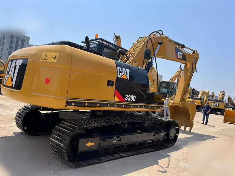 CATERPILLAR 320D - Excavator pe şenile: Foto 3 CATERPILLAR 320D - Excavator pe şenile: Foto 3