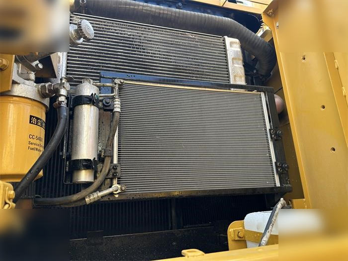 Excavator pe şenile CATERPILLAR 320D: Foto 11 Excavator pe şenile CATERPILLAR 320D: Foto 11