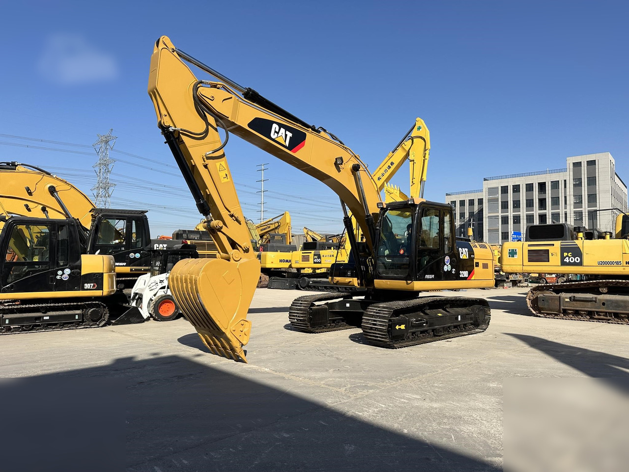 CATERPILLAR 320D - Excavator pe şenile: Foto 3 CATERPILLAR 320D - Excavator pe şenile: Foto 3