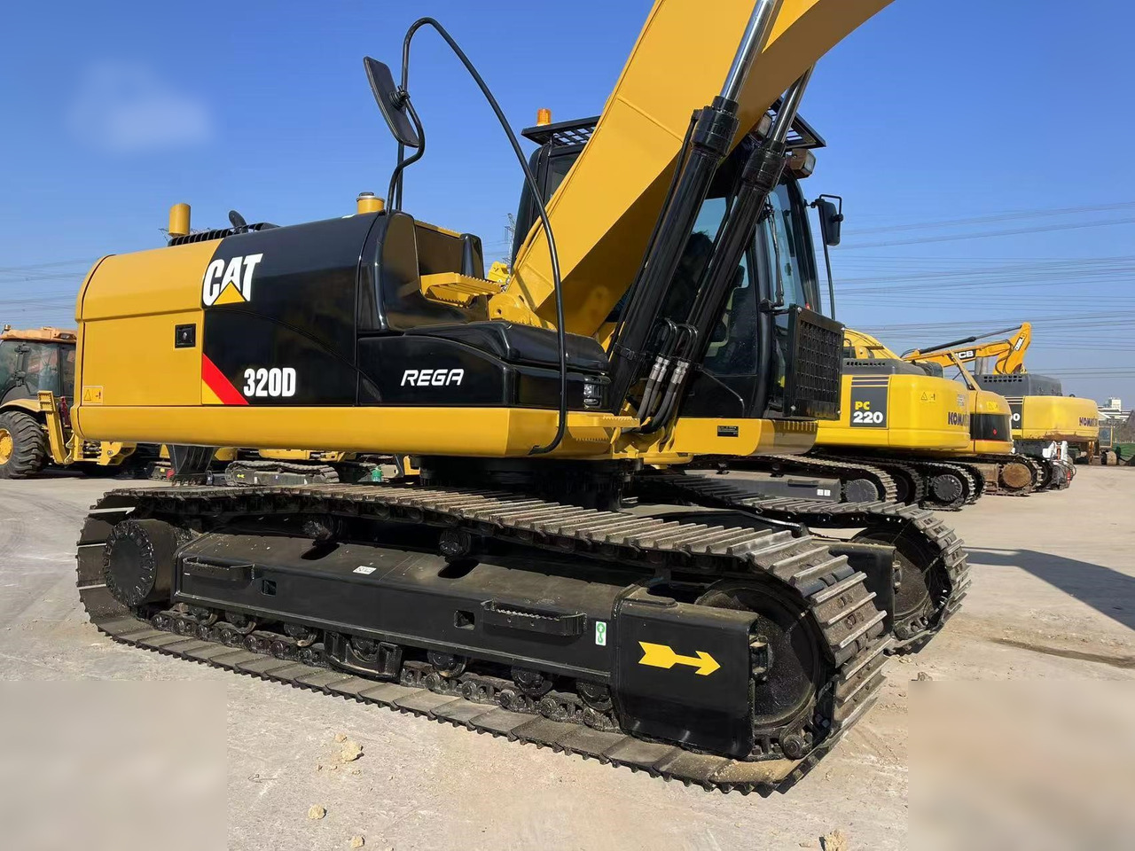 CATERPILLAR 320D - Excavator pe şenile: Foto 4 CATERPILLAR 320D - Excavator pe şenile: Foto 4