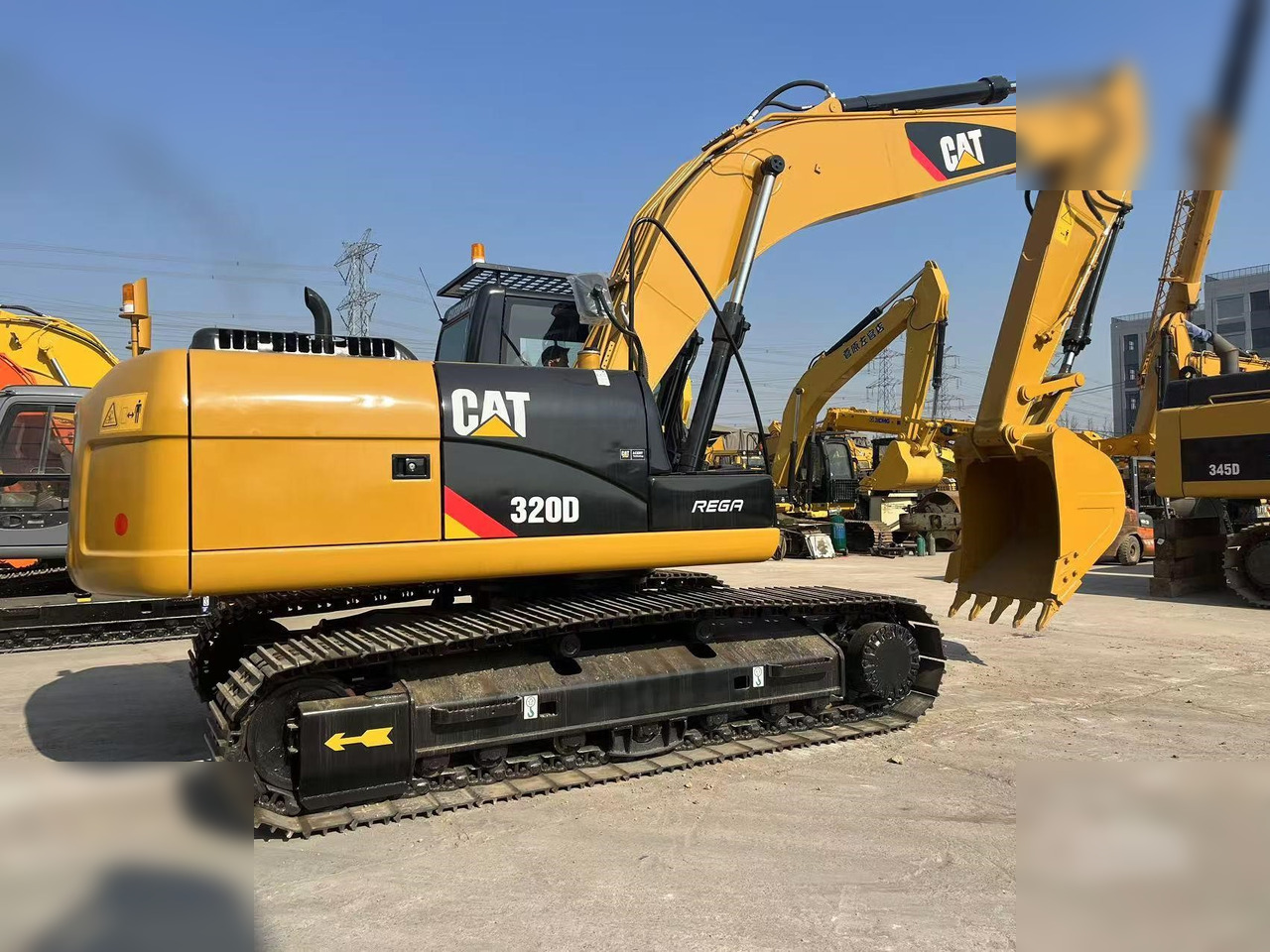 CATERPILLAR 320D - Excavator pe şenile: Foto 2 CATERPILLAR 320D - Excavator pe şenile: Foto 2