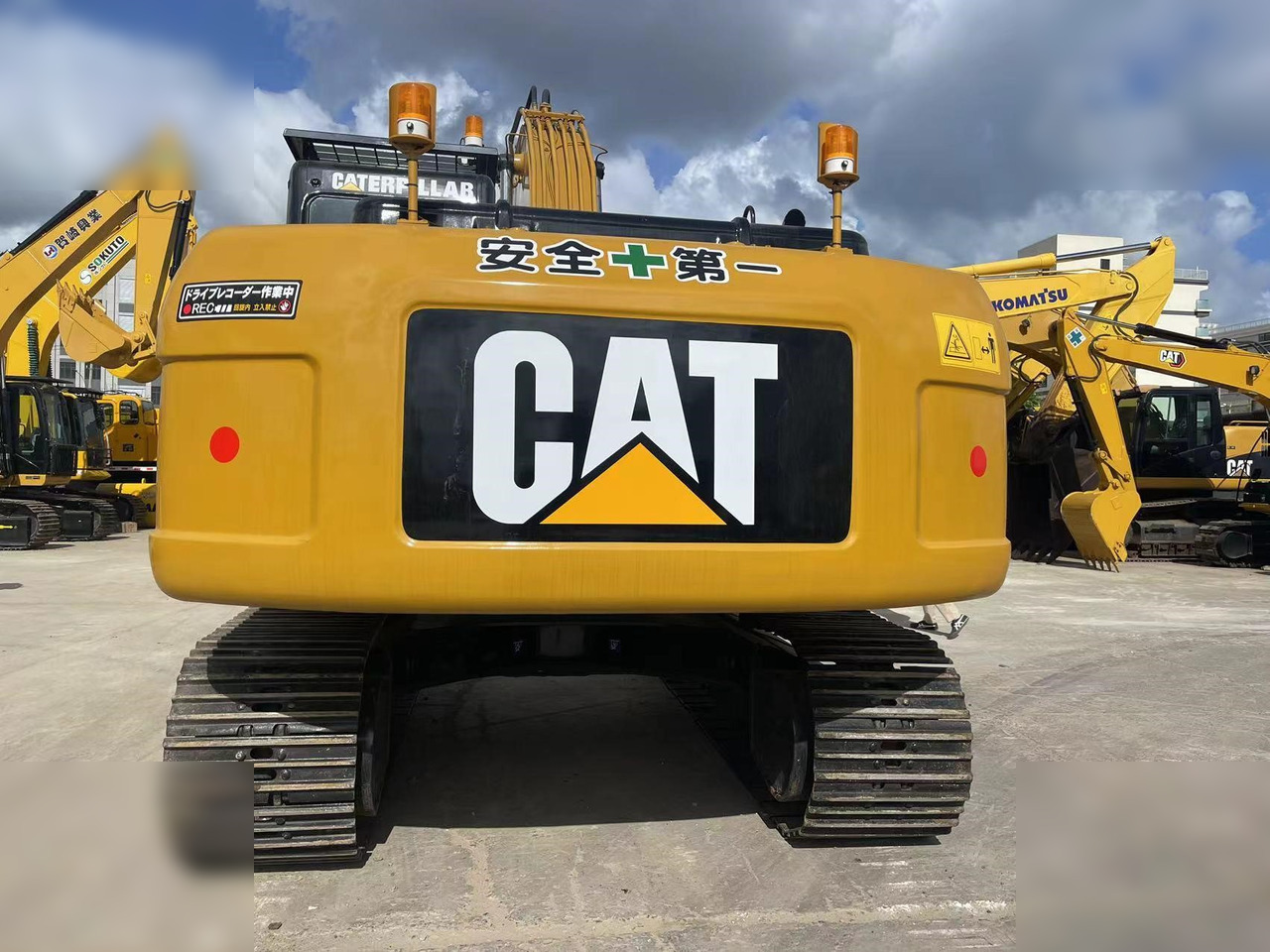 CATERPILLAR 320D - Excavator pe şenile: Foto 3 CATERPILLAR 320D - Excavator pe şenile: Foto 3