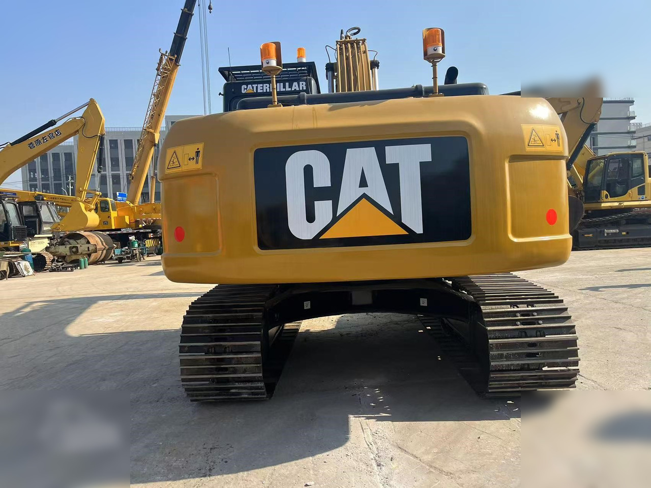 CATERPILLAR 320D - Excavator pe şenile: Foto 3 CATERPILLAR 320D - Excavator pe şenile: Foto 3