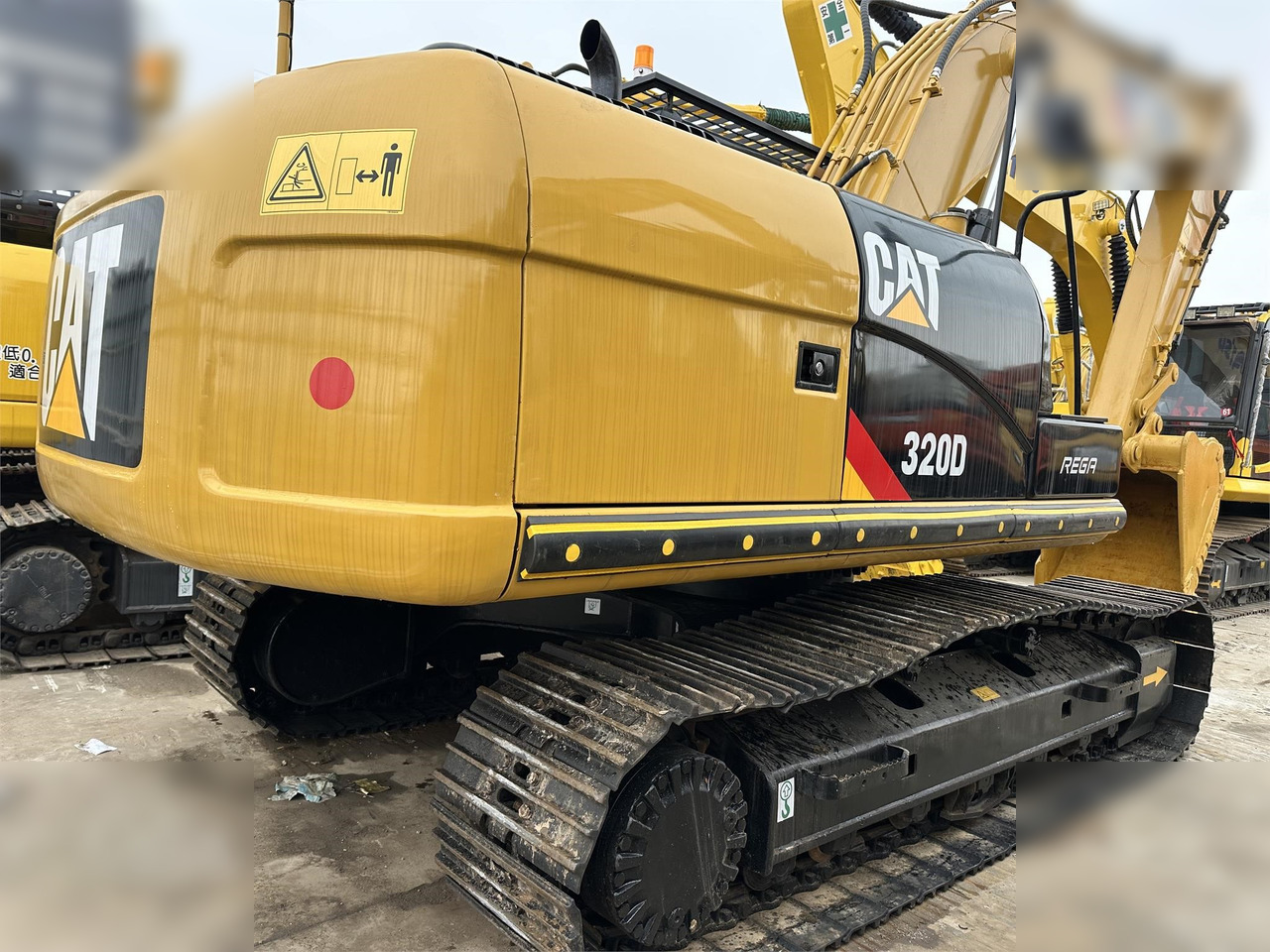 CATERPILLAR 320D - Excavator pe şenile: Foto 2 CATERPILLAR 320D - Excavator pe şenile: Foto 2