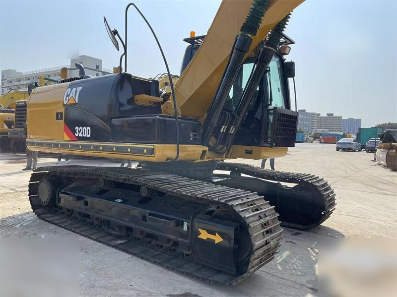 CATERPILLAR 320D - Excavator pe şenile: Foto 1 CATERPILLAR 320D - Excavator pe şenile: Foto 1