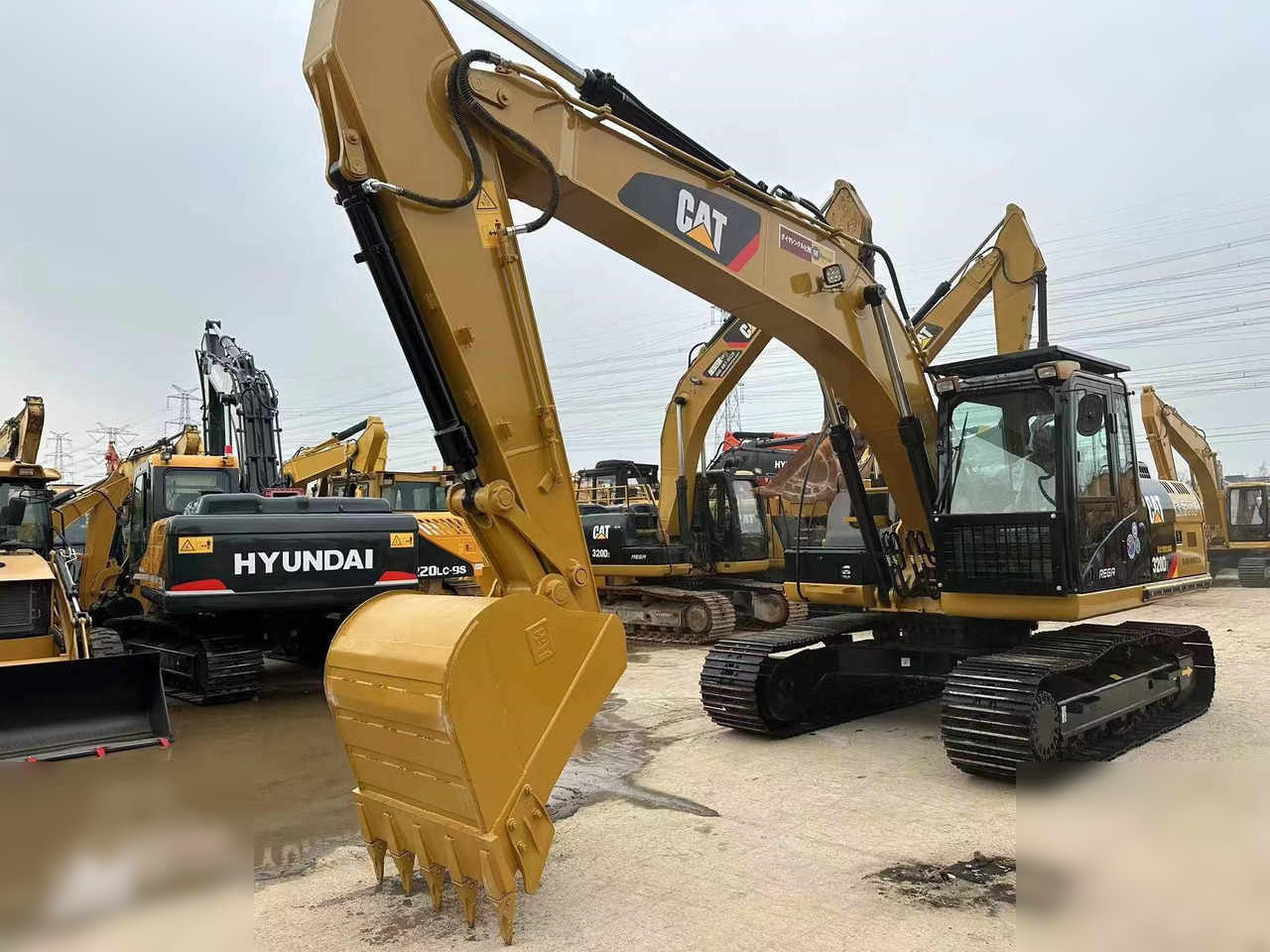 CATERPILLAR 320D2 - Excavator pe şenile: Foto 5 CATERPILLAR 320D2 - Excavator pe şenile: Foto 5