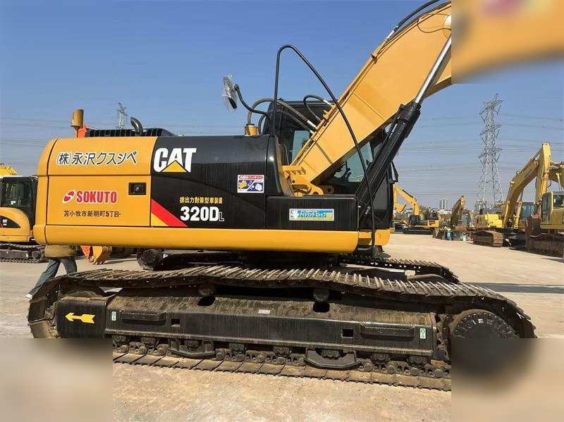 CATERPILLAR 320DL - Excavator pe şenile: Foto 4 CATERPILLAR 320DL - Excavator pe şenile: Foto 4