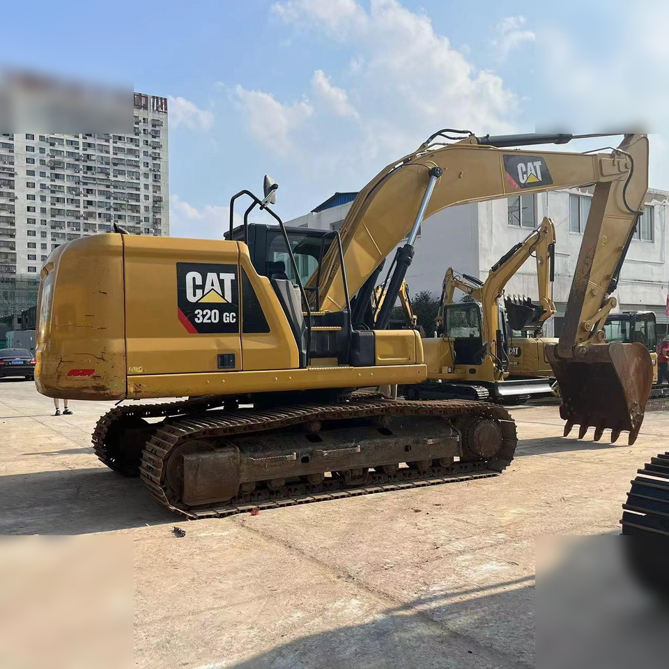 CATERPILLAR 320GC - Excavator pe şenile: Foto 1 CATERPILLAR 320GC - Excavator pe şenile: Foto 1