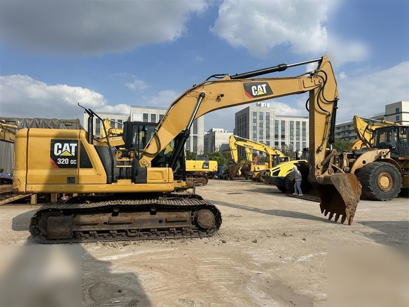 CATERPILLAR 320GC - Excavator pe şenile: Foto 2 CATERPILLAR 320GC - Excavator pe şenile: Foto 2