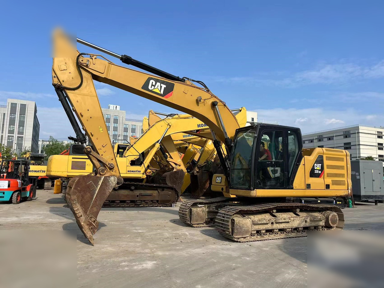 CATERPILLAR 320GC - Excavator pe şenile: Foto 1 CATERPILLAR 320GC - Excavator pe şenile: Foto 1